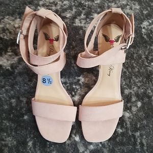 {Penny Loves Kenny} Stacked Heel Sandals